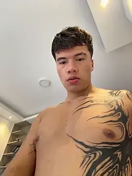 Stripchat Best Webcam of Logan_smith1