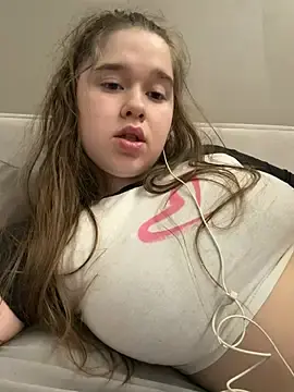 Stripchat Live Sex of HornyGirlH