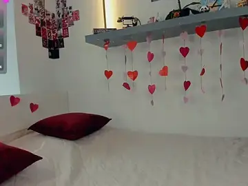 Stripchat Live Sex Cam of AntonettaTarring