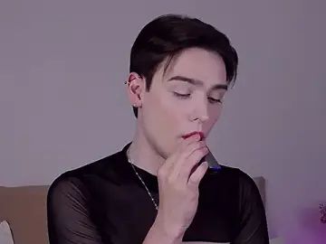 Stripchat Watch Live Sex Cams of RobbyCharming