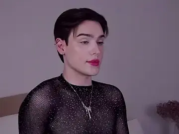 Stripchat Sex Cam of RobbyCharming
