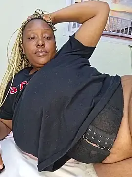 Stripchat Live Porn of Thasha8