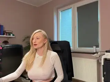 Stripchat Nude Webcam of legsLONG