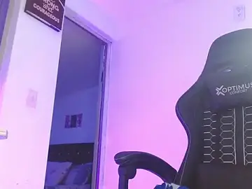 Stripchat Free Porn Cam of giuliana_andrade