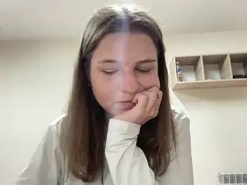 Stripchat Watch Live Sex Cams of HwaTrippel
