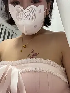 Stripchat Live Sex Cam of milkwine