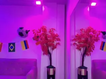 Stripchat Live Sex Cam of Anie_johnson