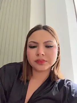 Stripchat Sex Cam of Beella1_