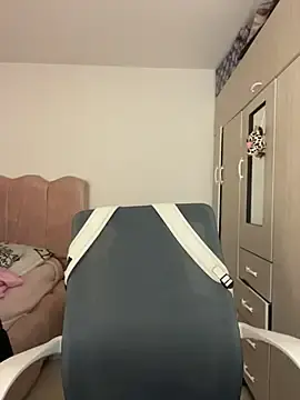 Stripchat Free Live Porn of Emmily_19