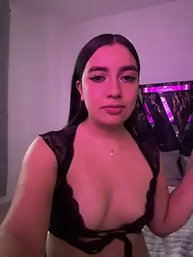 Stripchat Live Sex Cam of HaileyBieber_