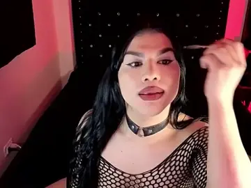 Stripchat Adult Webcam of MiaTenebra