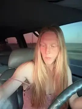 Stripchat Live Porn of GoldenFlameGoddess