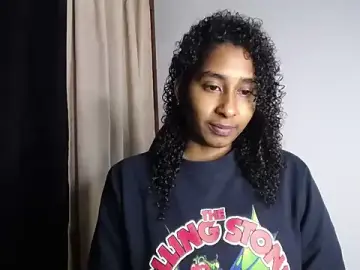 Stripchat Free Live Porn of yohatinelly07