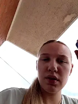 Stripchat Adult Webcams of caressyourself