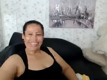 Stripchat Free Porn Cam of mature_martina