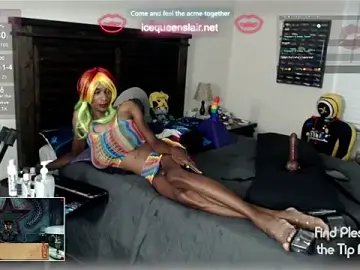 Stripchat Adult Webcam of QueenofWhiteIce