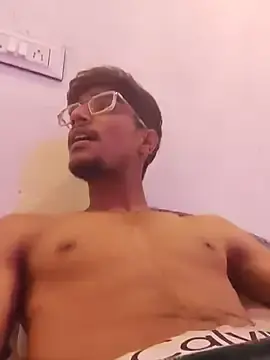 Stripchat Live Porn of kaushikhotty