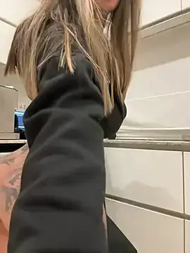 Stripchat Live Sex Cam of maferalvarexxx