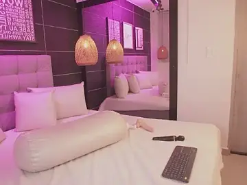 Stripchat Watch Live Sex Cams of BellaLatinaTS