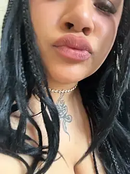 Stripchat Adult Webcam of SashaLiciosa_