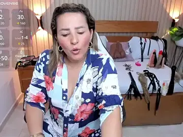 Stripchat Best Webcam of luciana_ballesteros_