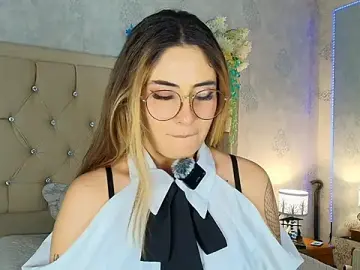Stripchat Watch Live Sex Cams of nini_love01
