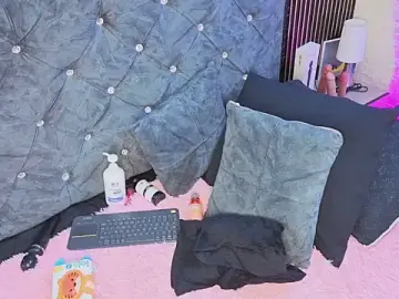 Stripchat Live Sex of AlexandraNoxx