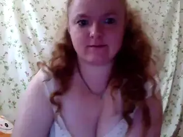 Stripchat Sex Cam of Rae_Jeannie