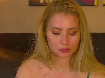 Stripchat Free Porn Cam of MisshaNight