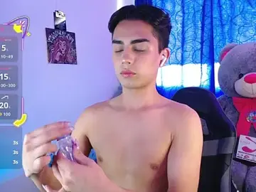Stripchat Live Porn of OwenBluee