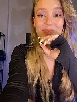 Stripchat Live Sex of meanexx