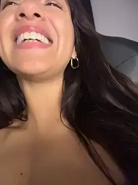 Stripchat Free Live Porn of chicachocolate01