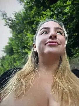 Stripchat Nude Webcam of sammyqueenx21
