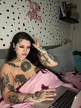 Stripchat Adult Video Chat of tempzzz12