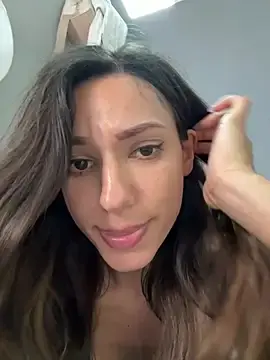 Stripchat Best Webcam of -_MiaQueen_-