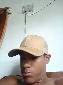 Stripchat Watch Live Sex Cams of Brayam_30