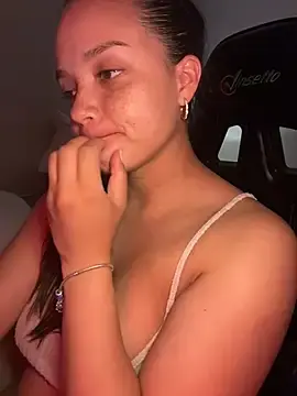 Stripchat Live Sex of MisFrekcles_