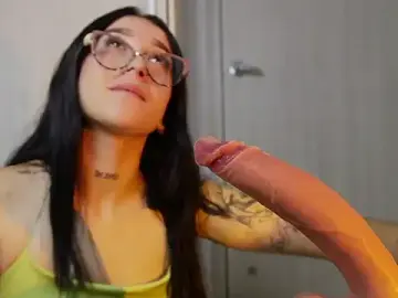 Stripchat Sex Cam of EriKlein