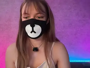 Stripchat Free Live Porn of Your_Little_Bear