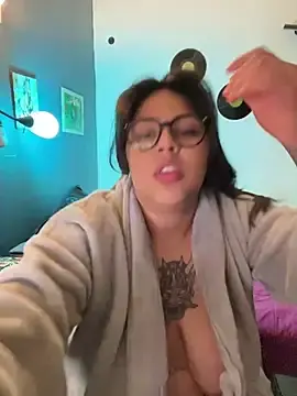 Stripchat Adult Video Chat of miacanela_xo