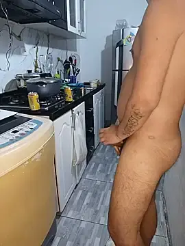 Stripchat Watch Live Sex Cams of kingofqueenxxx