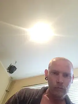Stripchat Free Live Porn of piercingpik