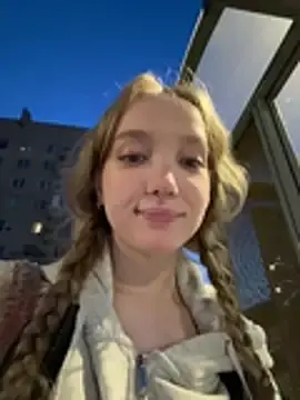 Stripchat Free Porn Cam of bambi_lu