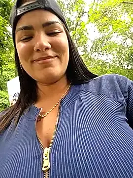 Stripchat Live Sex of camiysebas21