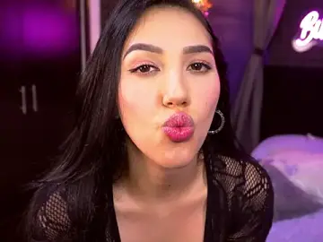 Stripchat Watch Live Sex Cams of bull_vixen2001