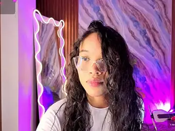 Stripchat Free Porn Cam of penelope_tay1