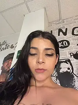 Stripchat Free Live Porn of ArieliciousXXX