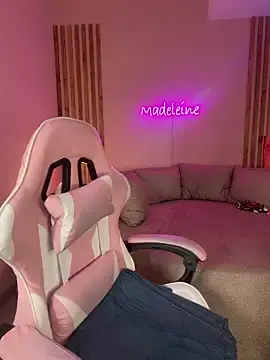 Stripchat Best Webcam of MadeleineSanez