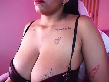 Stripchat Free Porn Cam of MadeleineSanez