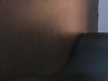 Stripchat Watch Live Sex Cams of Benjamin_lich
